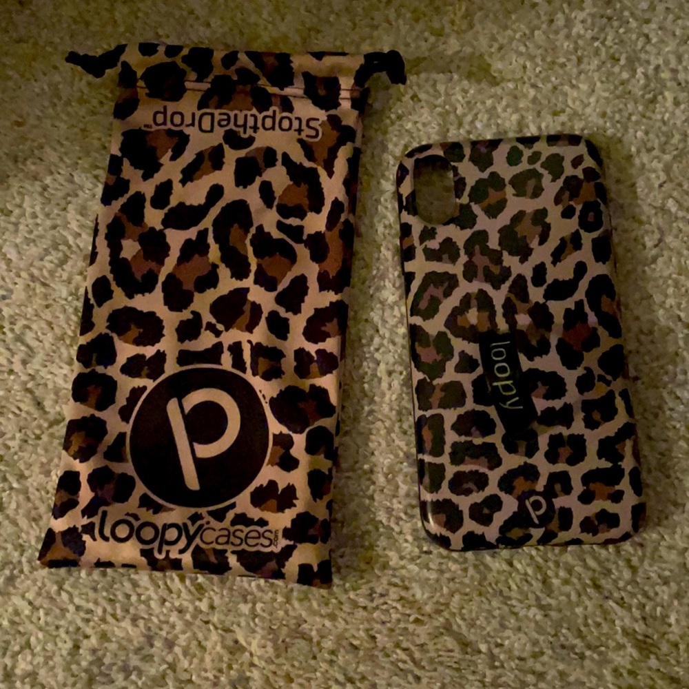 iPhone loopy phone case